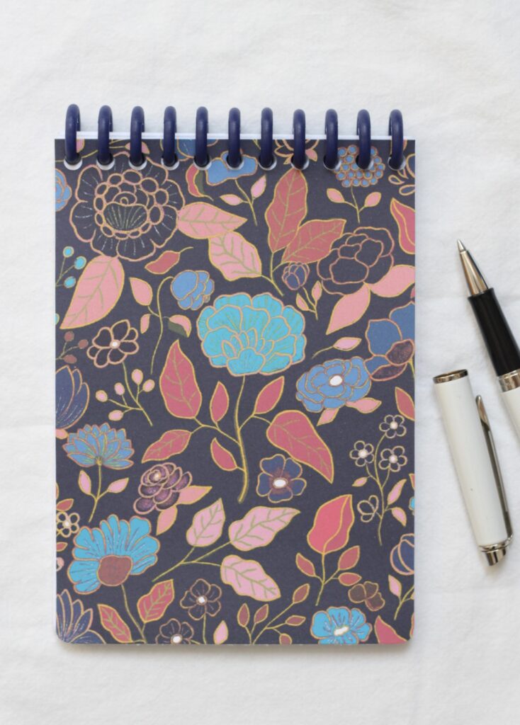 Carnet Hue fleurs bleues